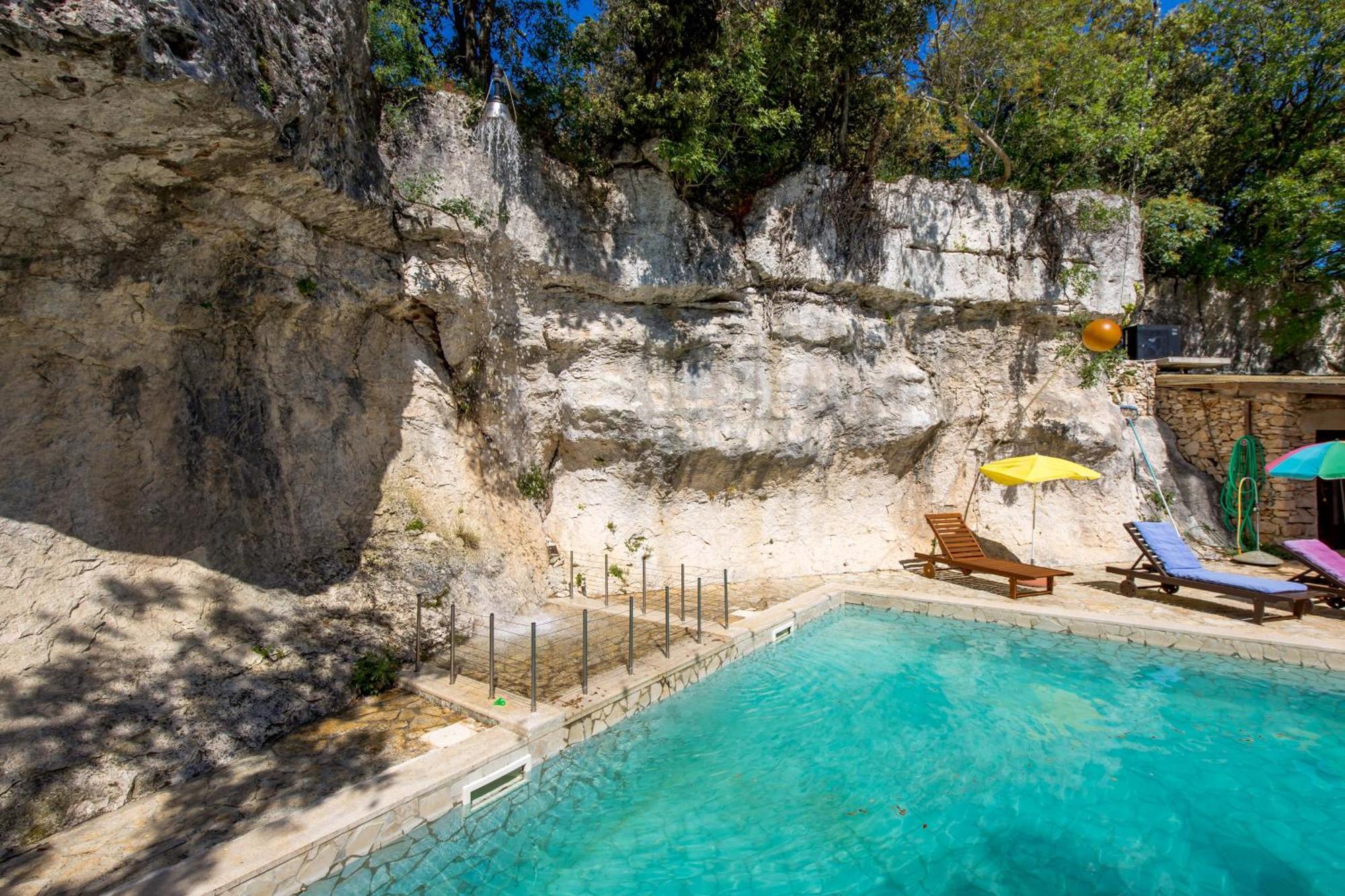Holiday House Cave Romana 普拉 外观 照片